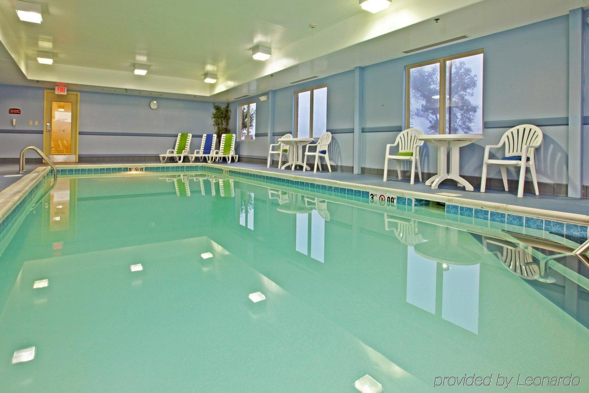 Holiday Inn Express Radcliff Fort Knox By Ihg Facilities photo